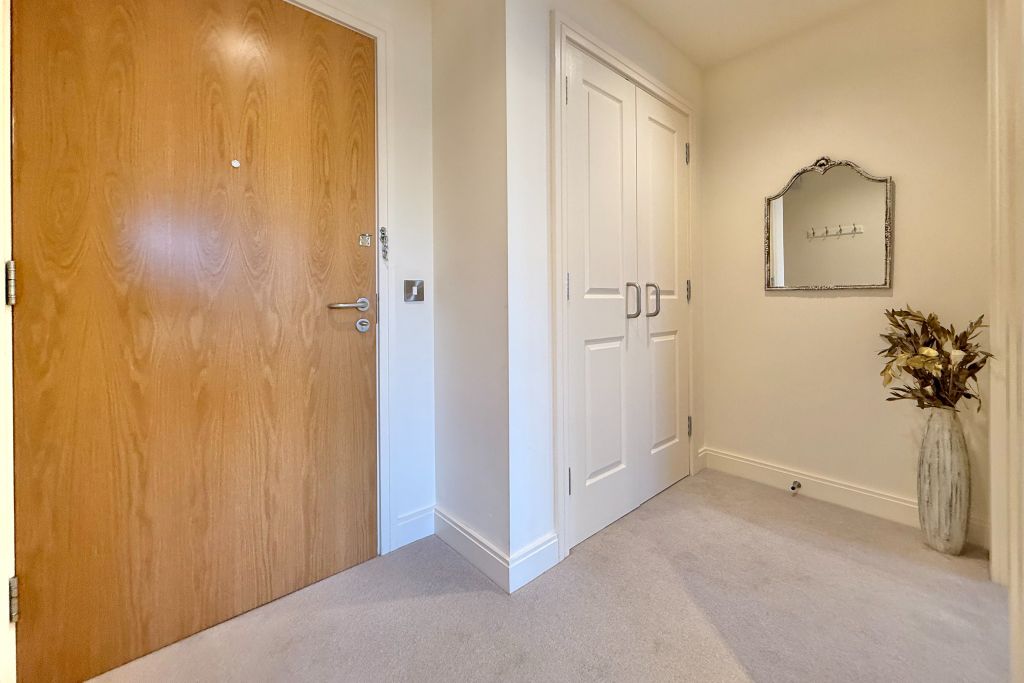 Property photo 3 of 12 Hallway