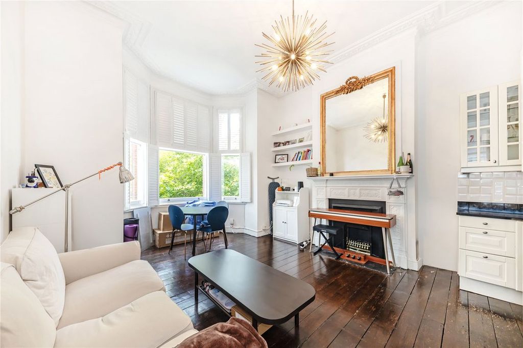 Property photo 2 of 6