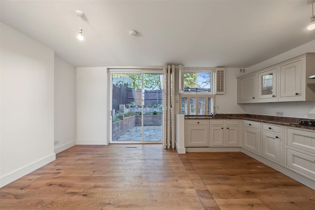 Property photo 3 of 15 3.Jpg