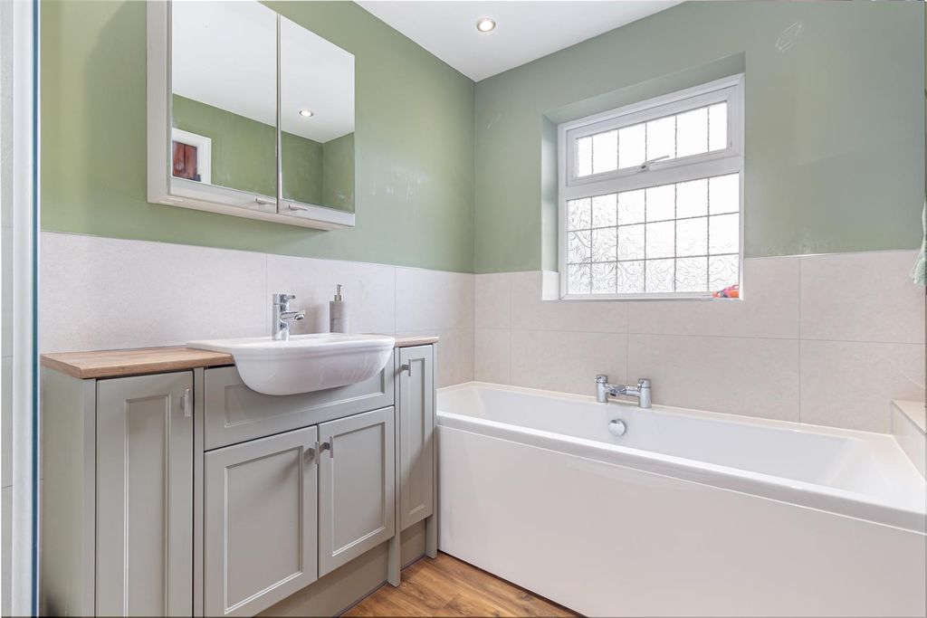Property photo 3 of 31 Bathroom-2.Jpg