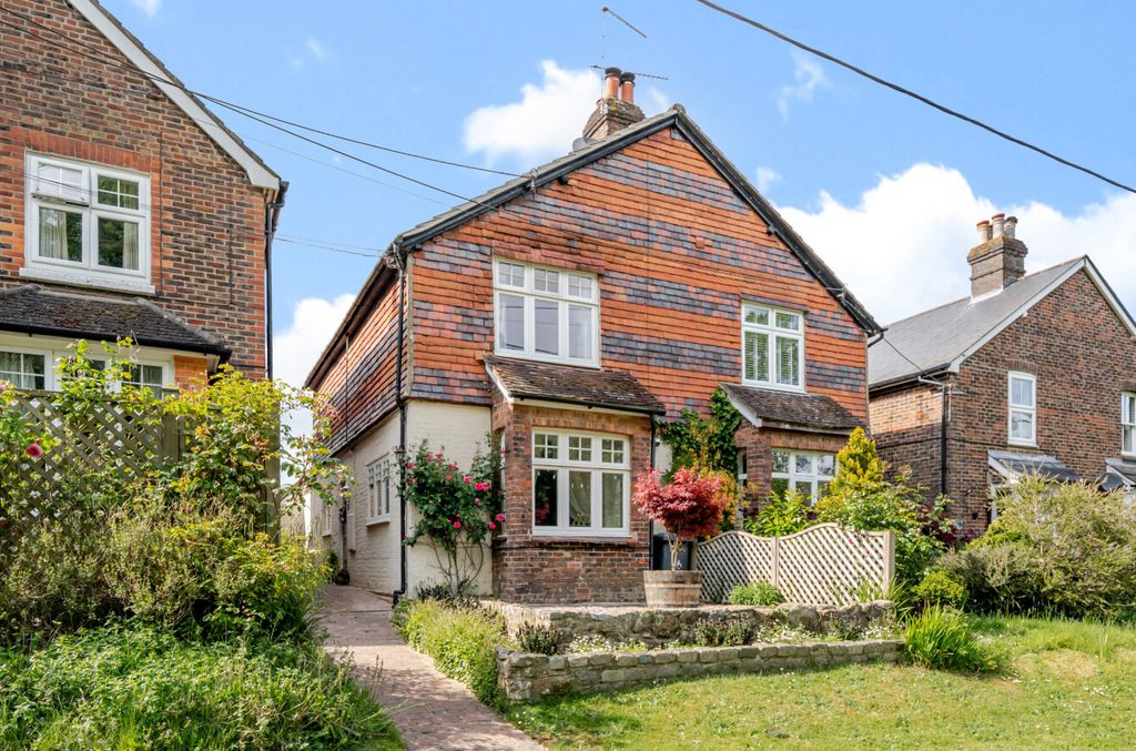 Property photo 1 of 18 1456215-12-6A05Ea...