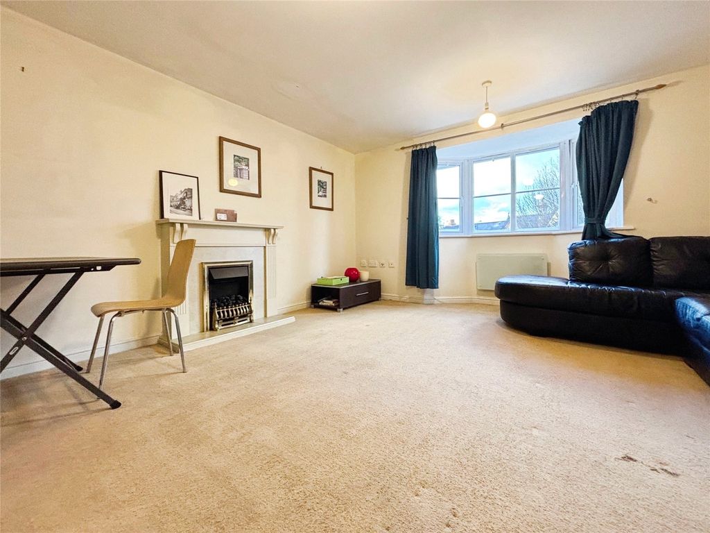 Property photo 2 of 12 Picture No. 30