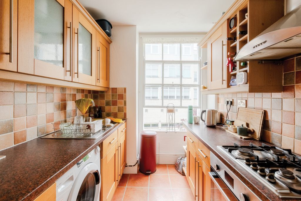 Property photo 3 of 13 Photo 9