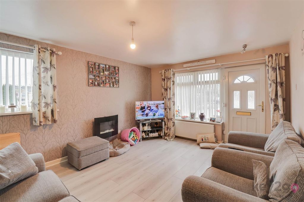 Property photo 3 of 18 Img_7025-Img_7027.Jpg