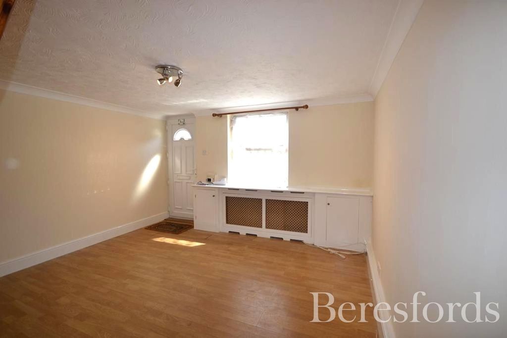 Property photo 3 of 8 Picture 3