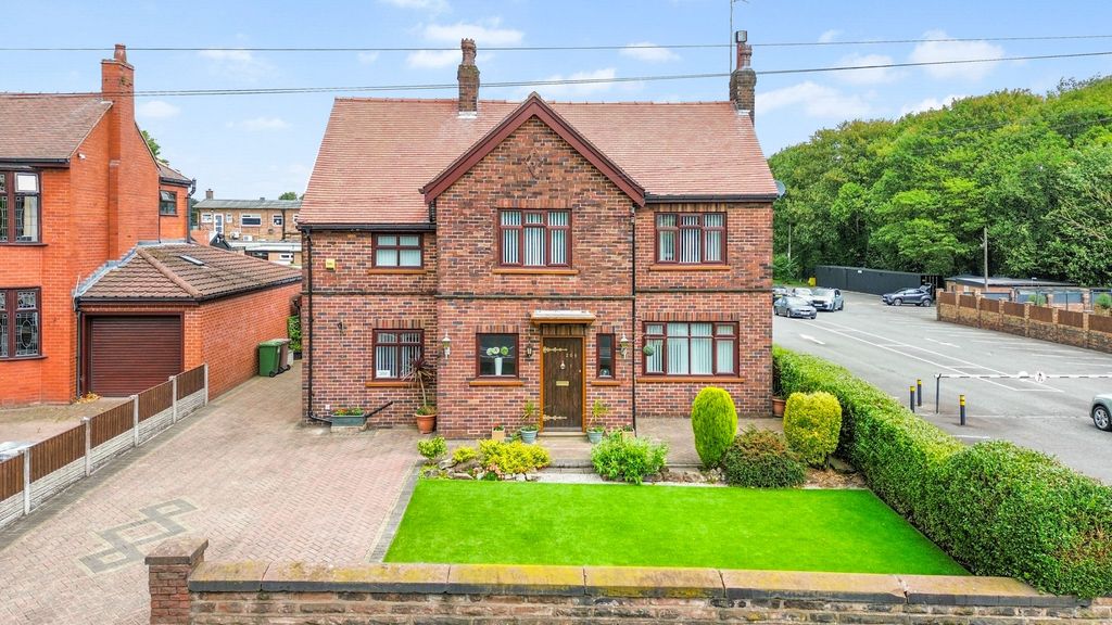 Property photo 1 of 33