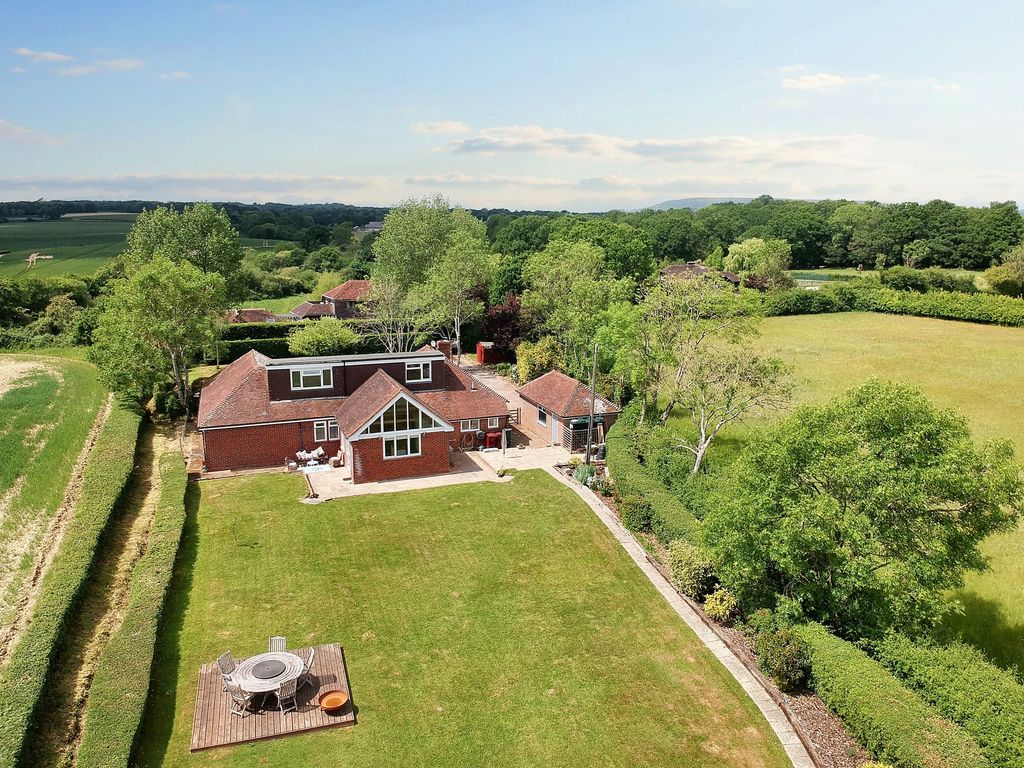 Property photo 1 of 31