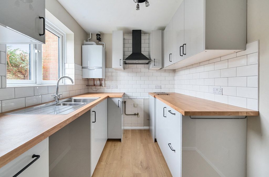 Property photo 2 of 12 Picture No. 45