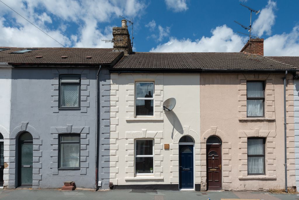 Property photo 1 of 10