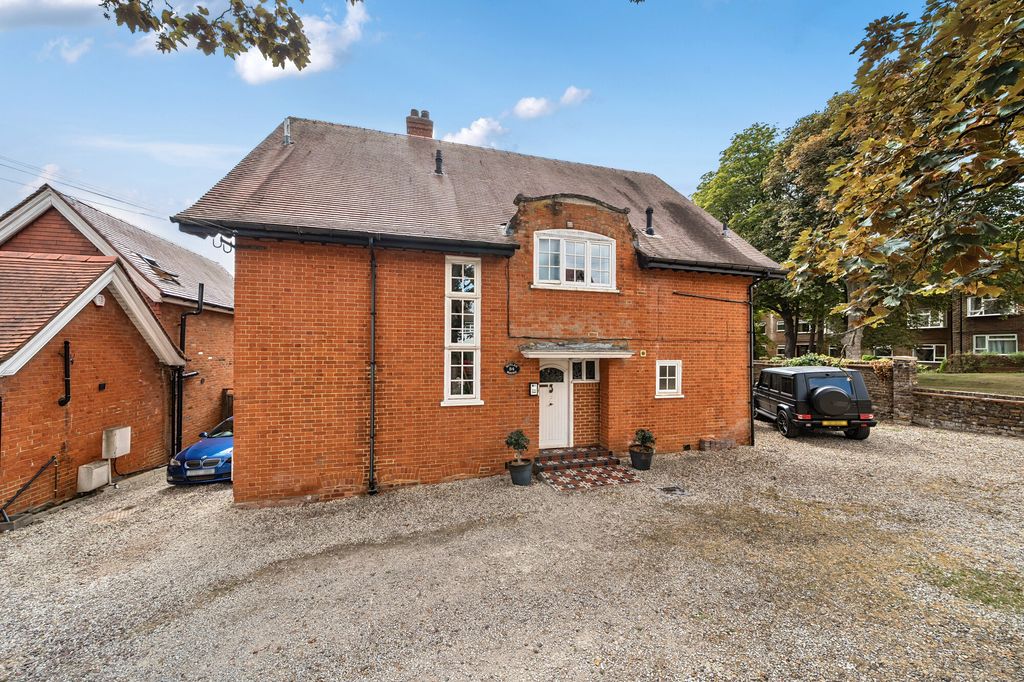 Property photo 1 of 14