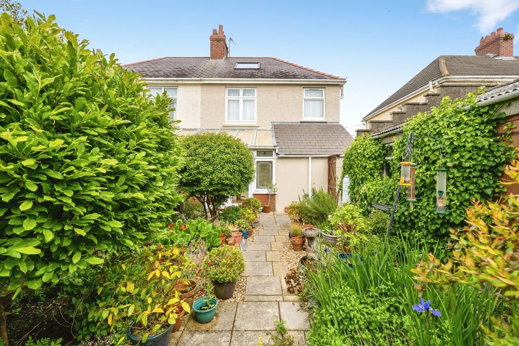 Property photo 2 of 19 Pbox-Img.Jpg