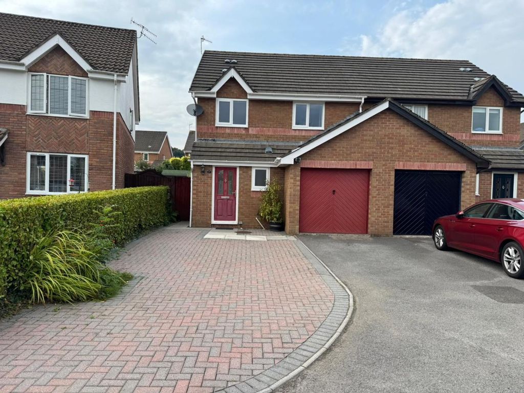 Property photo 1 of 15 17 5.Jpg