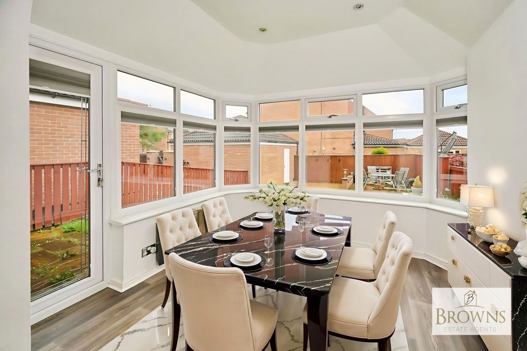 Property photo 3 of 43 4537215