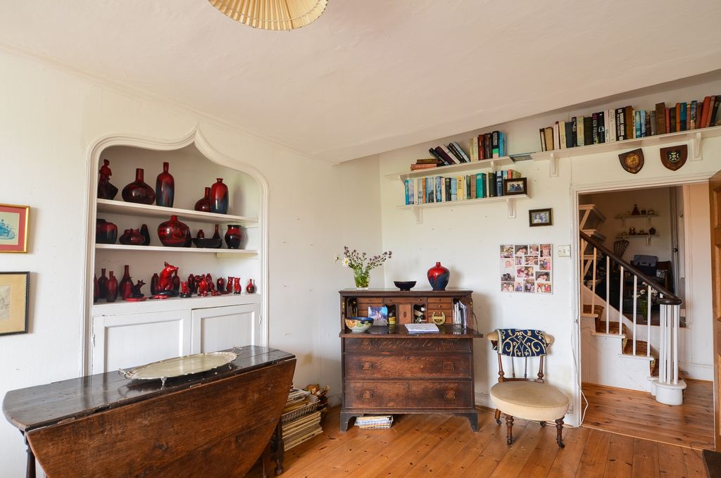 Property photo 3 of 15 Hill House - Tps 01208 872728 -4