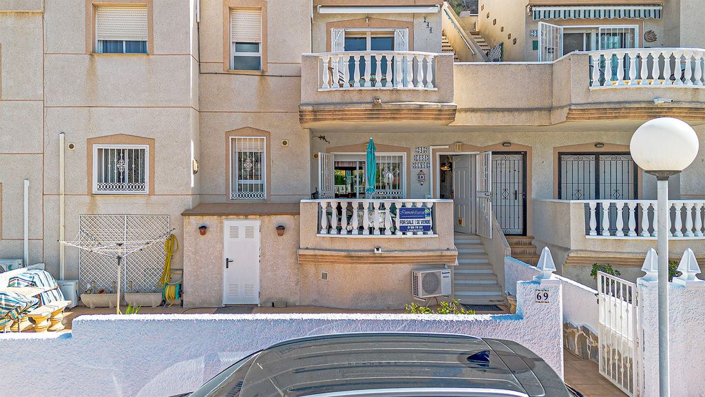 Property photo 1 of 21