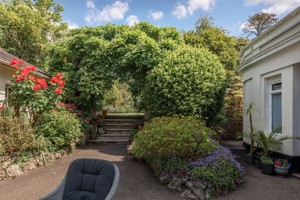 Property photo 2 of 25 Picture No. 58