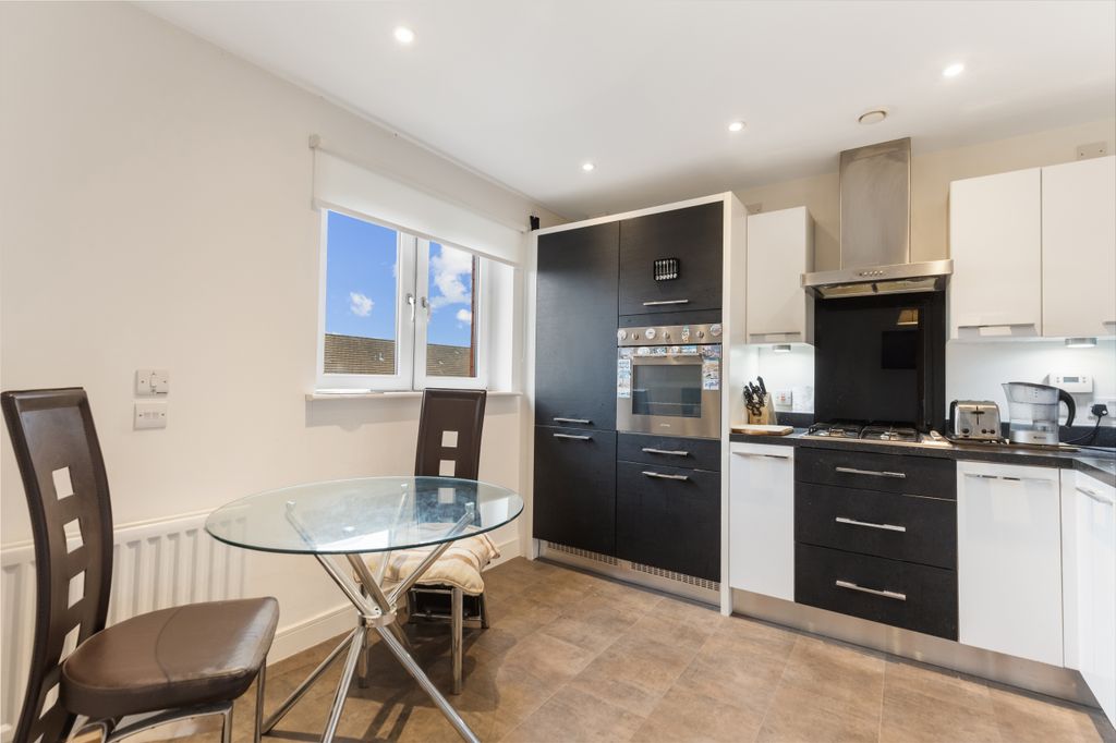 Additional image 5 of 2 bed flat for saleCraigend Circus, Anniesland, Glasgow G13