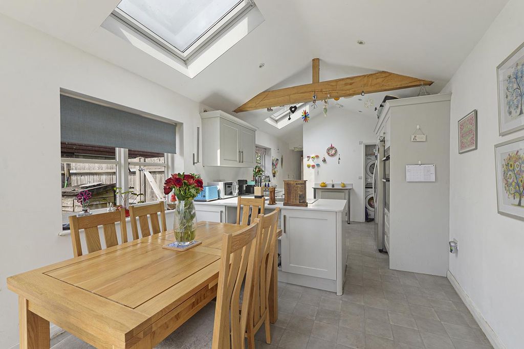 Property photo 2 of 15 67Highst08.Jpg