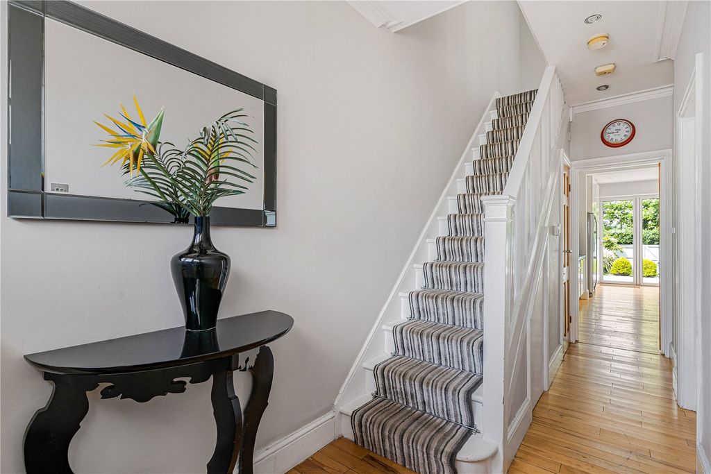 Property photo 3 of 17 Stairs