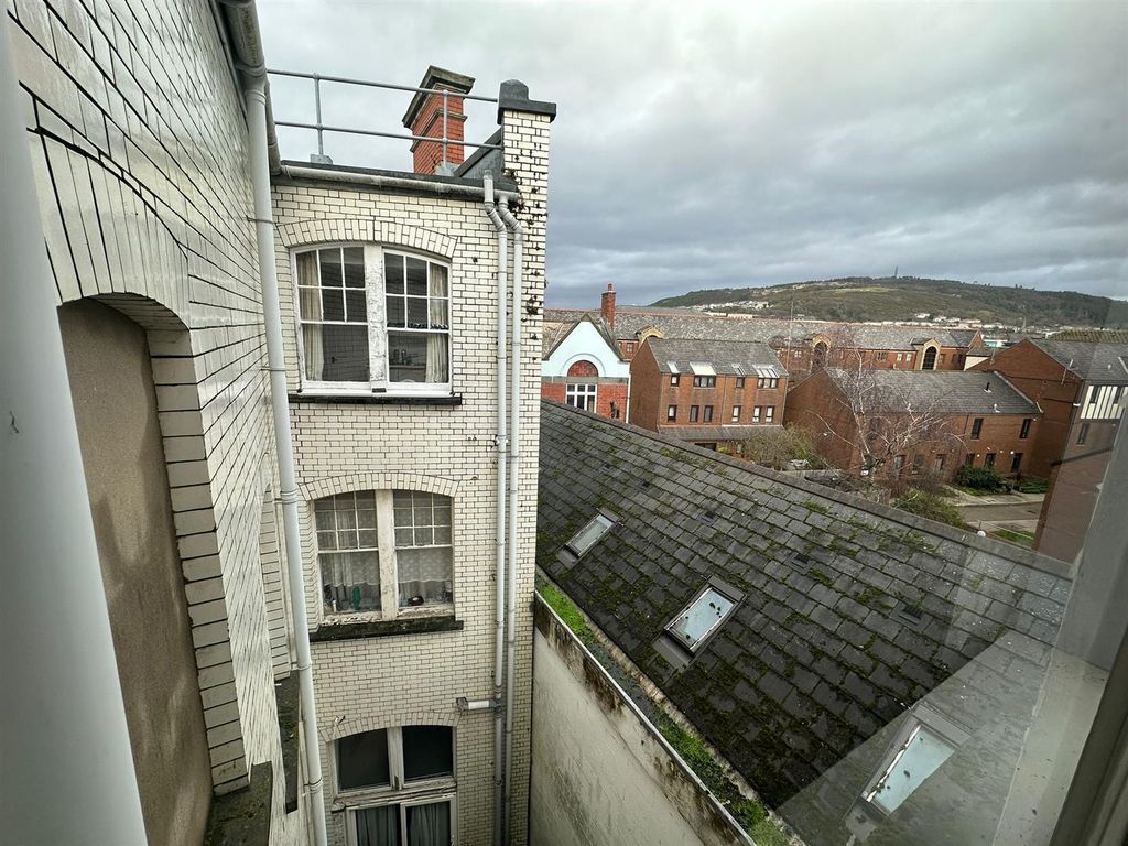 Property photo 3 of 14 Img-20260128-Wa0022.Jpg