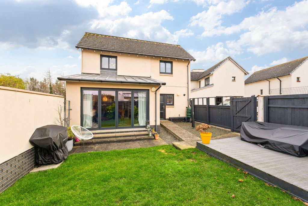 Property photo 1 of 29