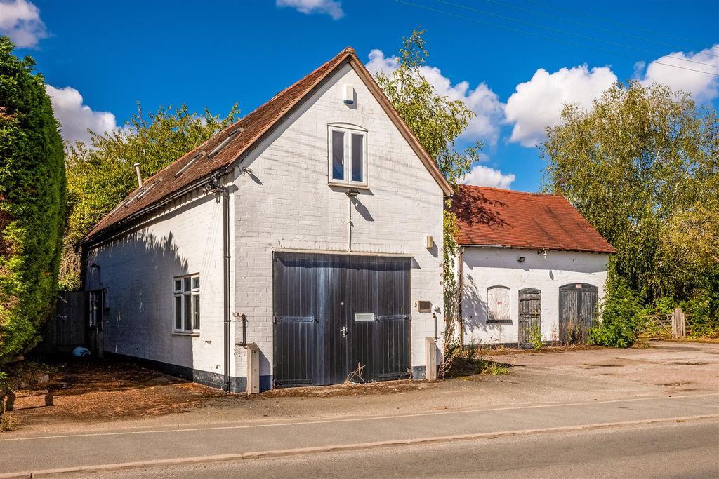 Property photo 3 of 19 Welford Barns 2613-2.Jpg