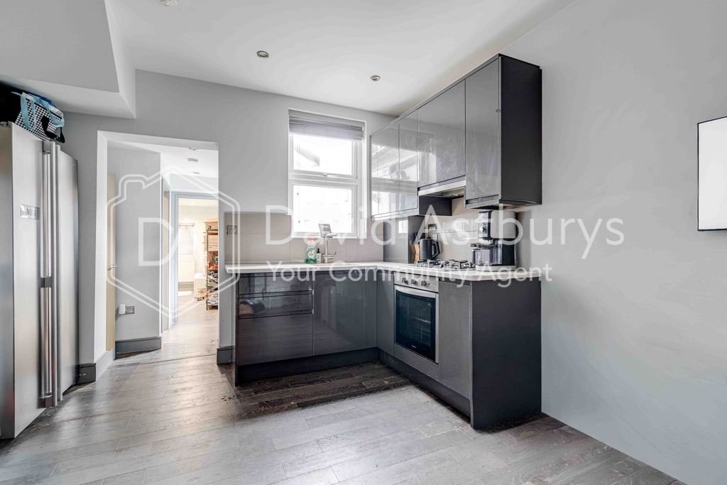 Property photo 1 of 9 Dsc09157