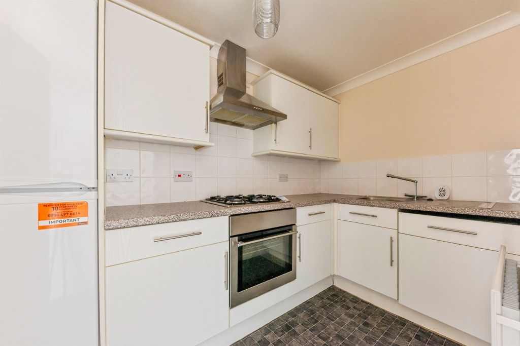 Property photo 3 of 11