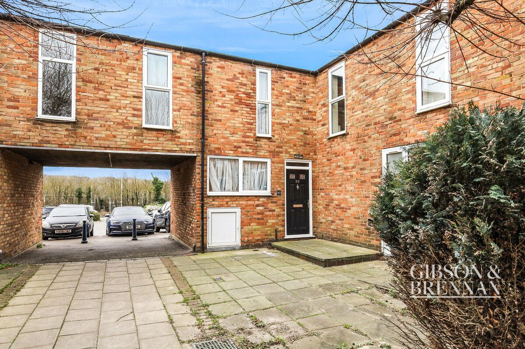 Property photo 2 of 14