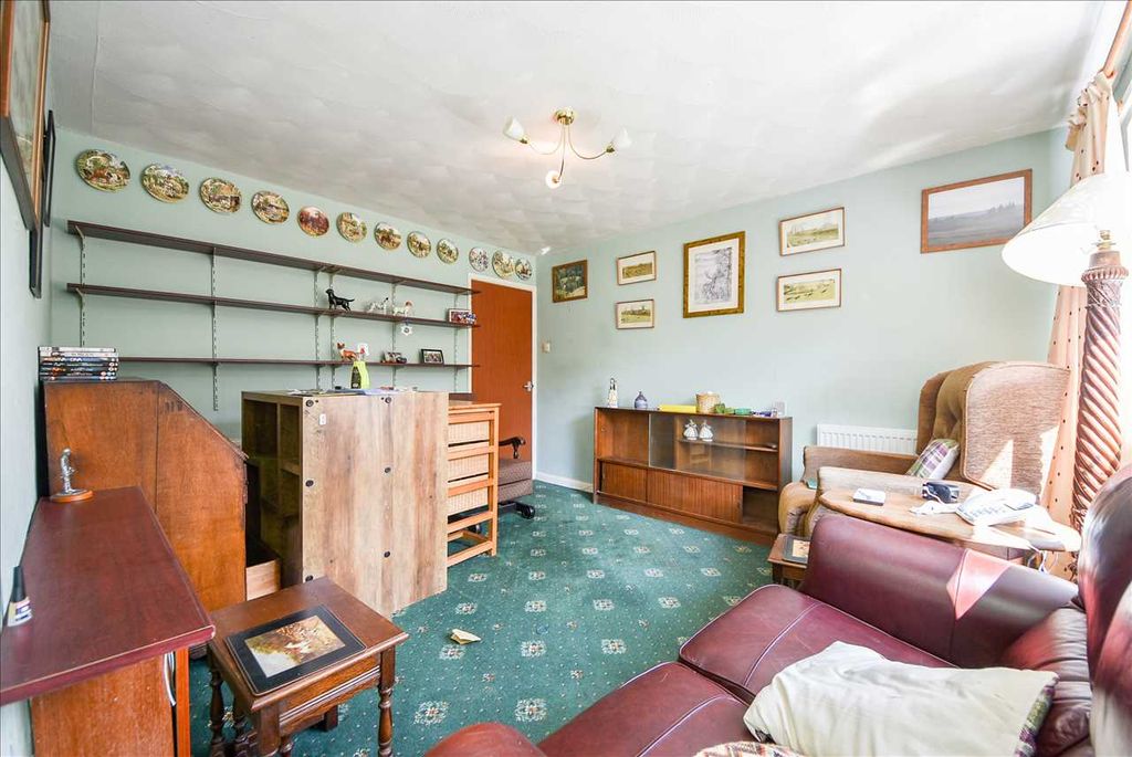 Property photo 3 of 13