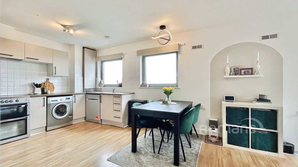 Property photo 3 of 9 Picture No. 05