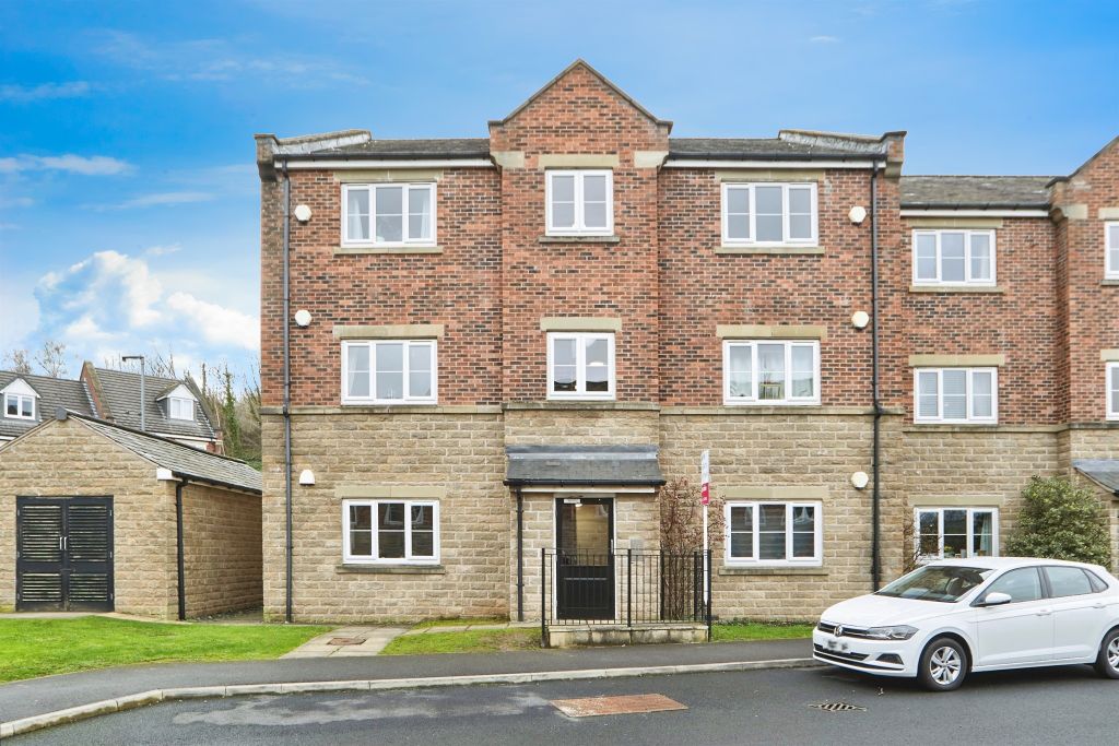 Property photo 1 of 17