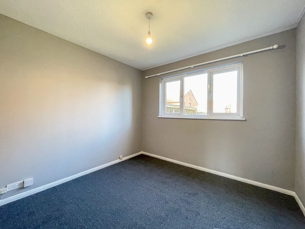 Property photo 3 of 23 4179088