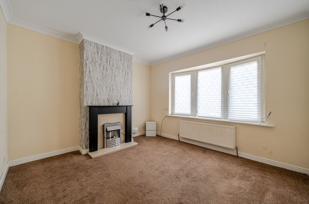 Property photo 3 of 19 1496839-16-6A6724...