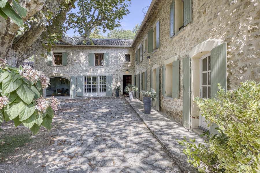 Property photo 1 of 32