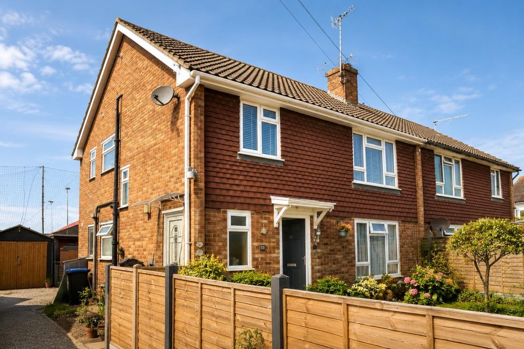 Property photo 1 of 21 For Sale By Aspire Residential | Woodside Road