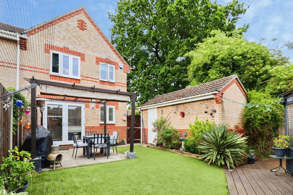 Property photo 2 of 18