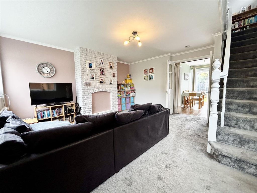 Property photo 3 of 18