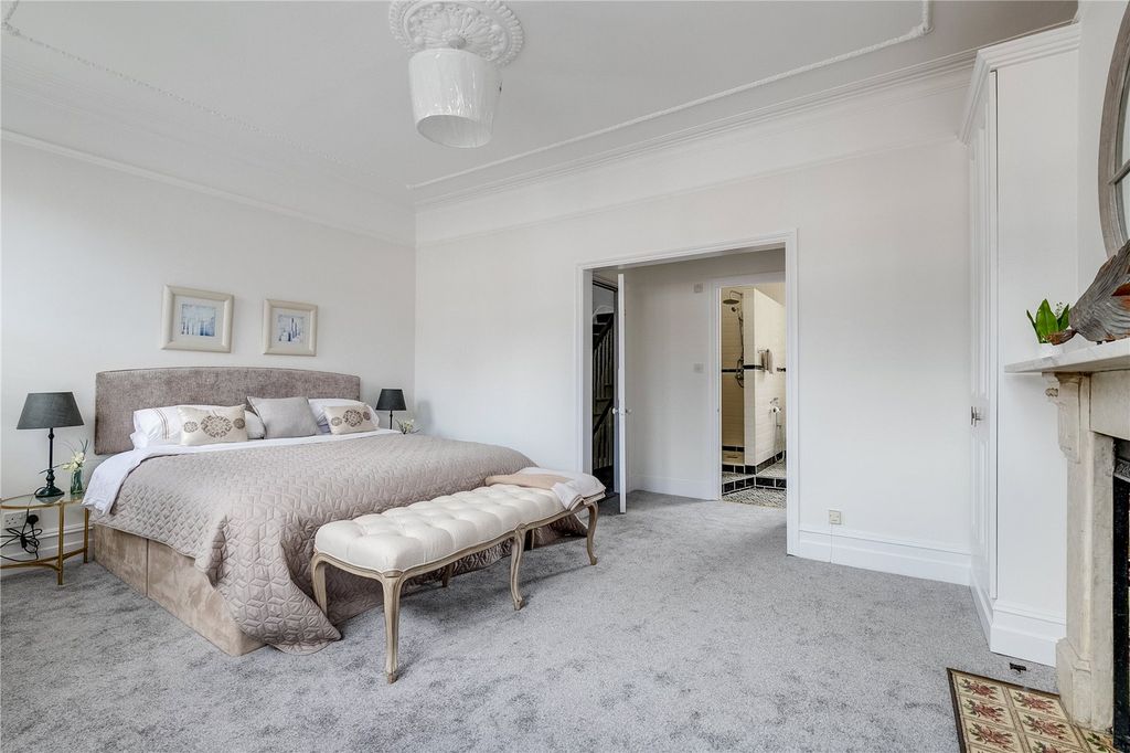 Property photo 3 of 12 Picture No. 52