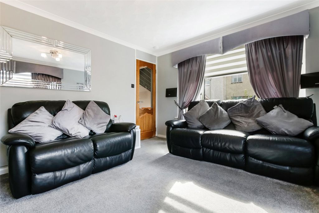 Property photo 3 of 21 Picture No. 04