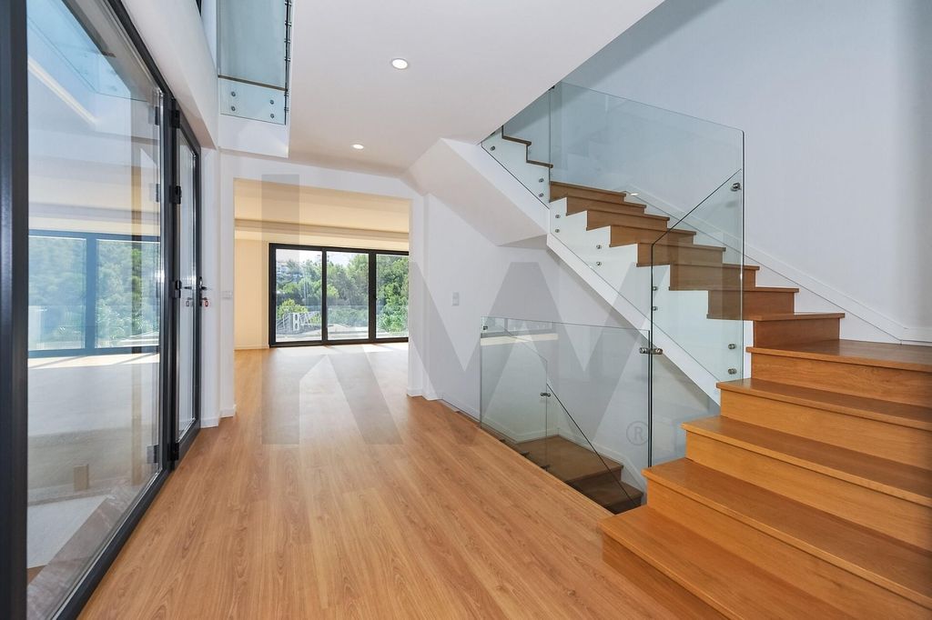 Property photo 2 of 57