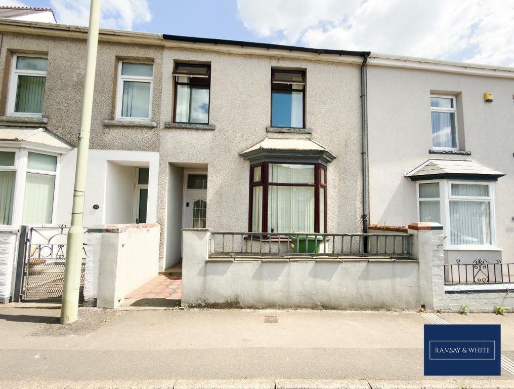 Property photo 1 of 11