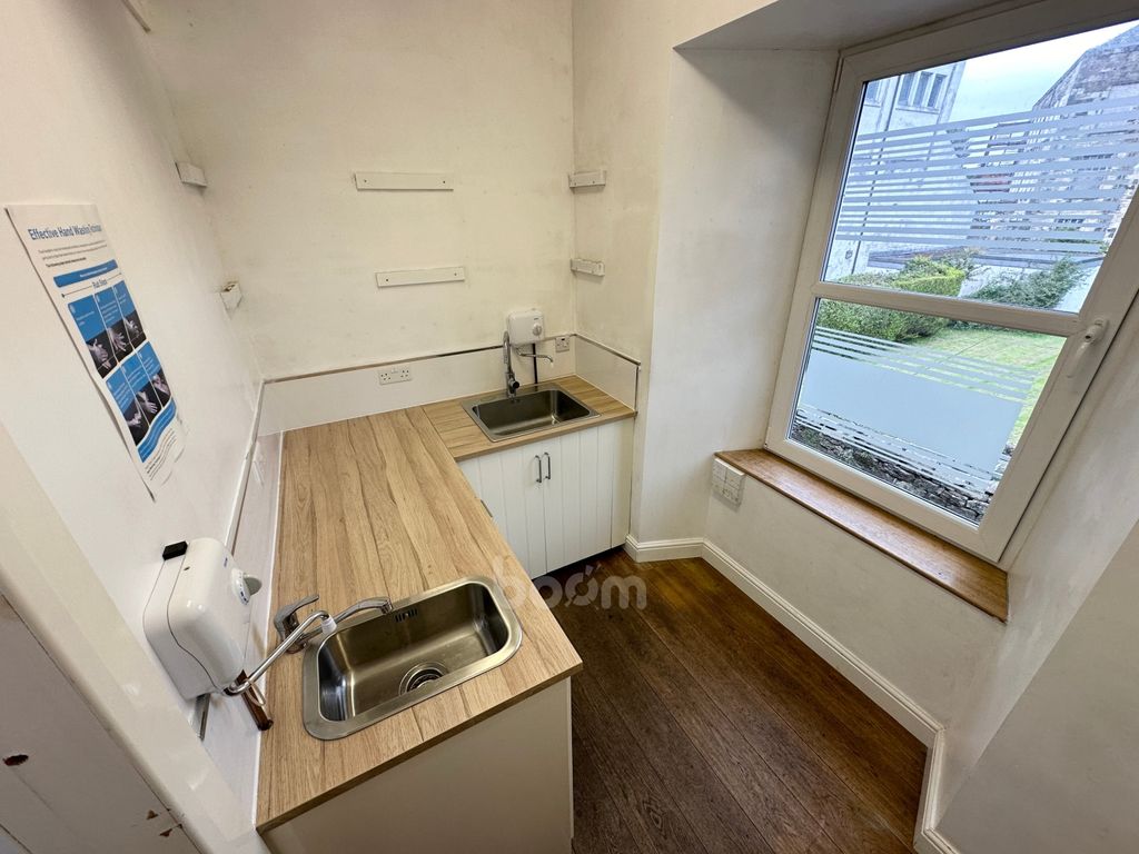 Property photo 3 of 12 Img_4840