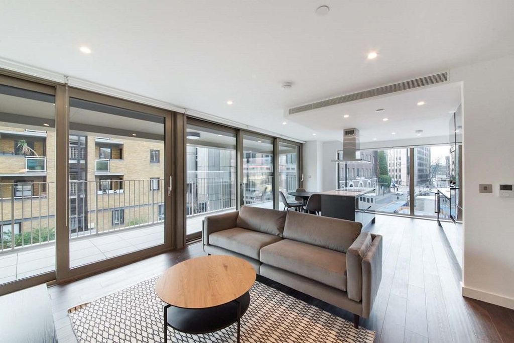 Property photo 3 of 8 Image