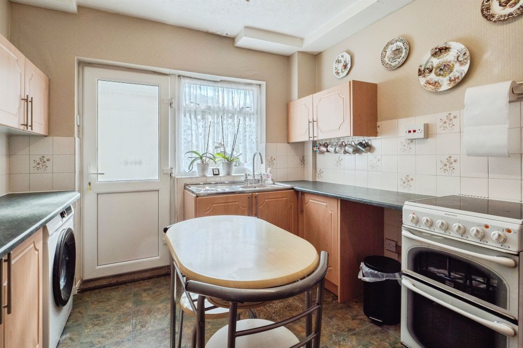 Property photo 3 of 17