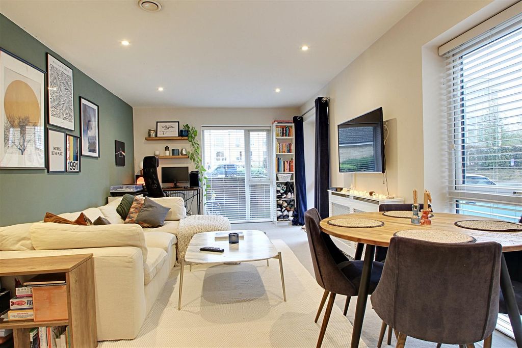 Property photo 3 of 19 Img_5522-Img_5524.Jpg