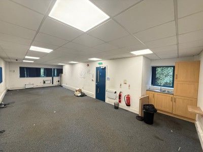 Property photo 3 of 7 Photo 4