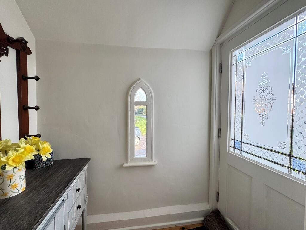 Property photo 2 of 26