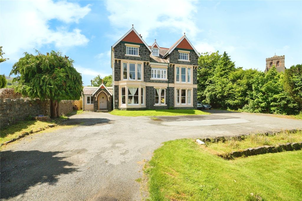 Property photo 1 of 26 Picture No. 25