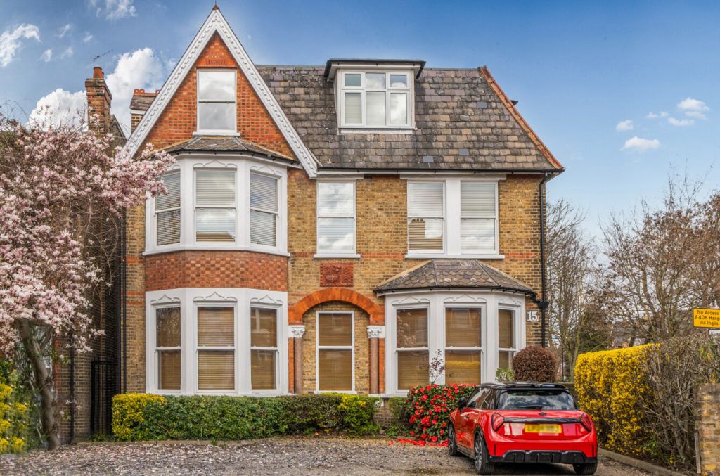 Property photo 1 of 12